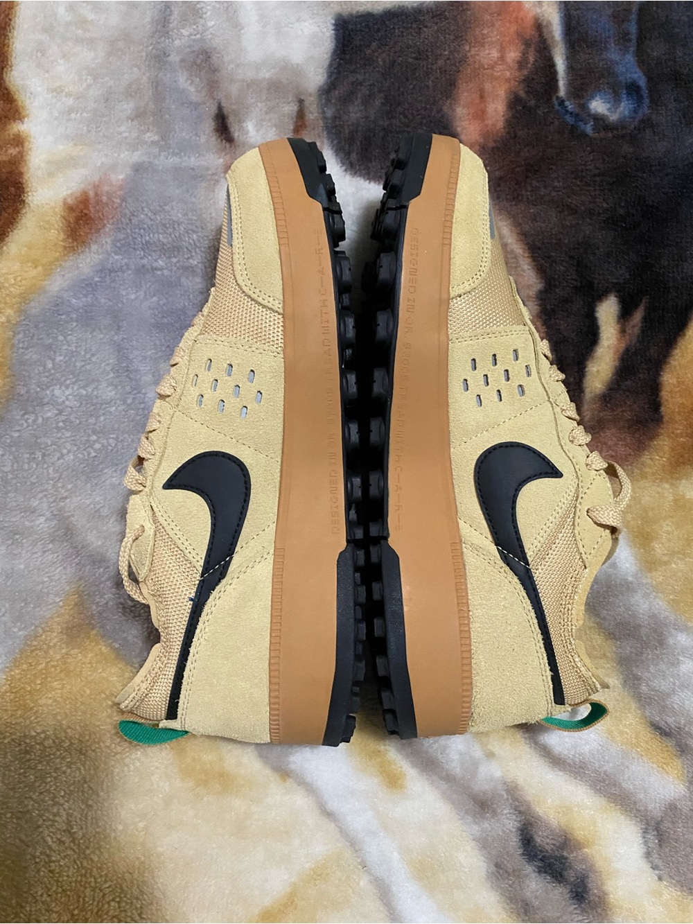 Nike C1TY Brownstone - FZ3863-200, Men’s size 9 US - Picture 3 of 9